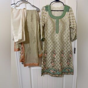 Desi wear Indian Pakistani clothing